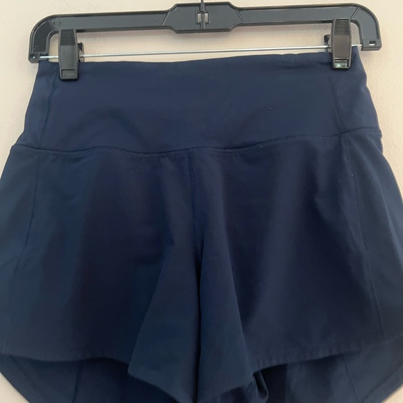 Lululemon speed up Women's Navy Shorts - Picture 7 of 14